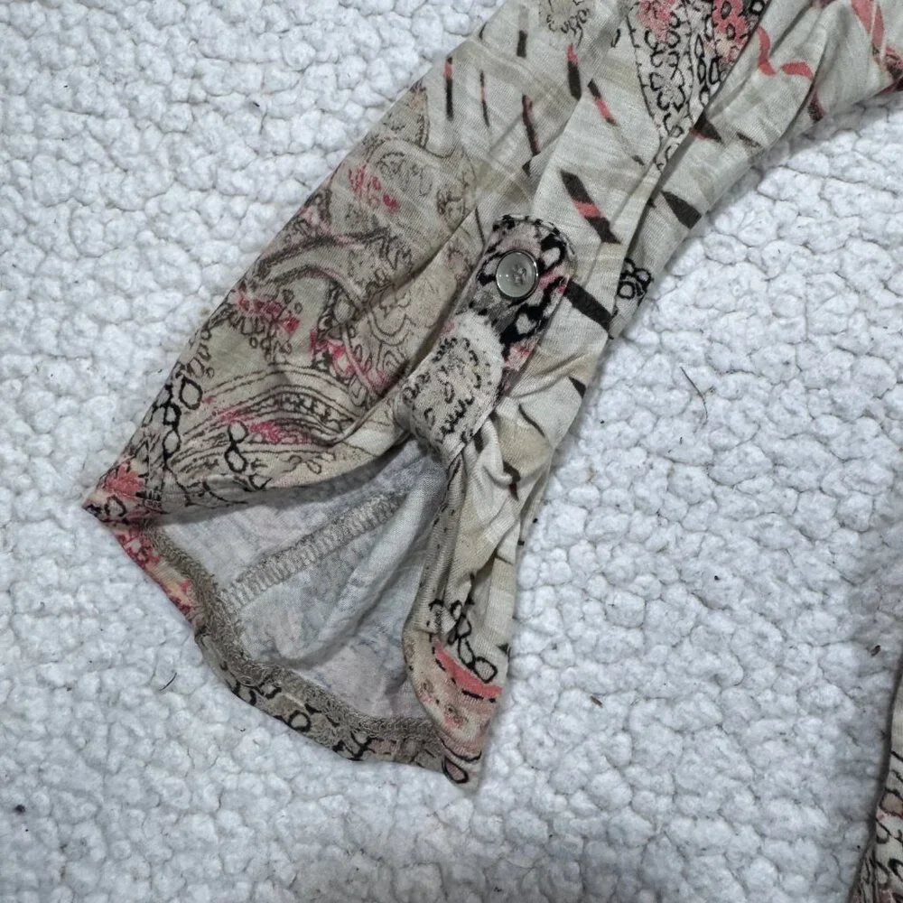 Chicos Womens Paisley Tie Hem Top Size XXL V-Neck 3/4 Sleeve - Picture 3 of 6